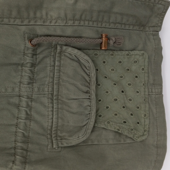 Candies Utility Vest Eyelet Detailing 100% Cotton Zip Burron Front Size Medium - Picture 4 of 9